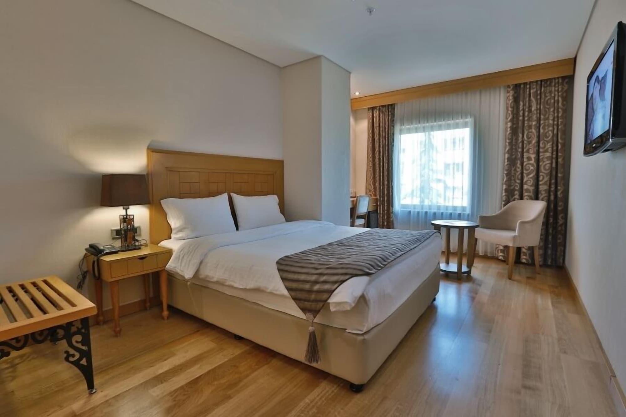 Queen Hotel & Spa Istanbul Luaran gambar